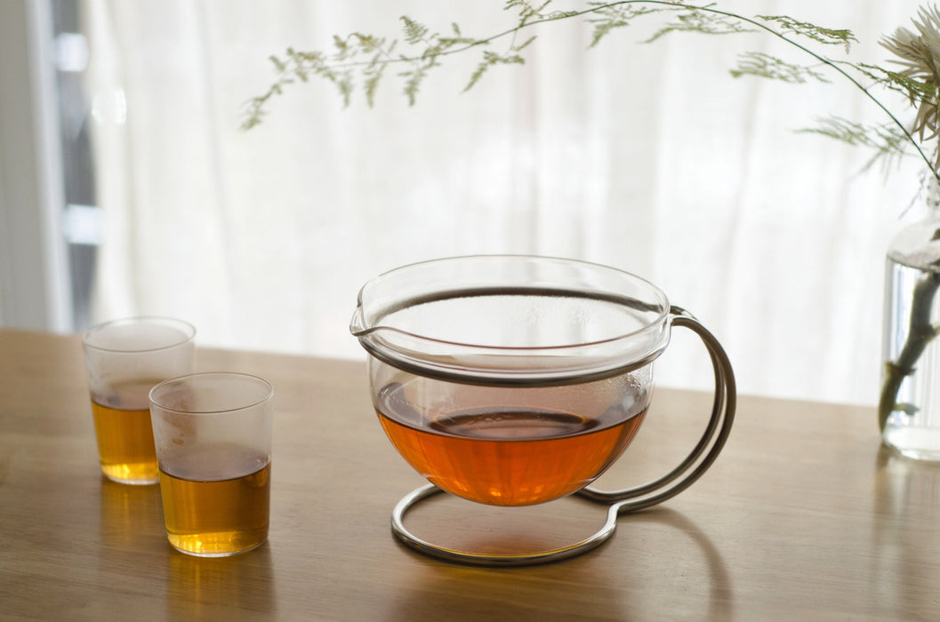 Small Mono Glass Teapot (20 oz) brewing